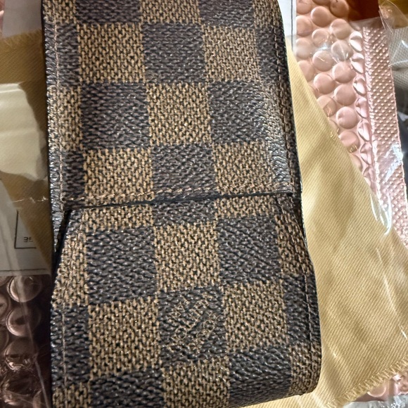 Louis Vuitton Brown Checkered Wallet - Picture 3 of 16